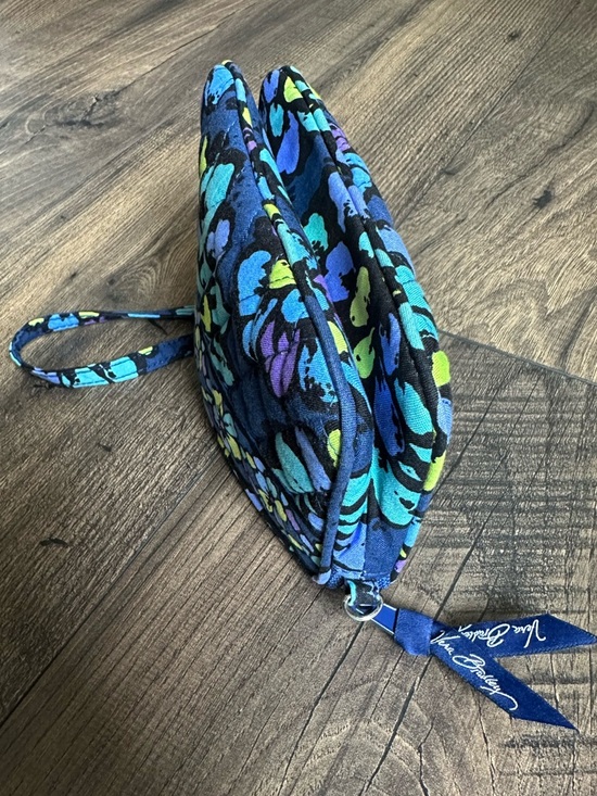 Vera Bradley “Indigo Pop” Wristlet - Picture 7 of 7